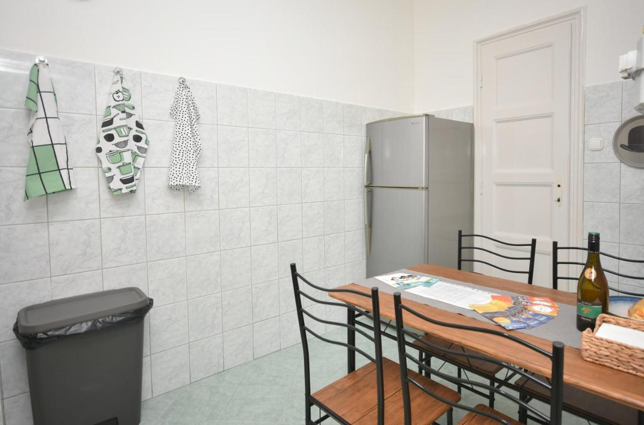 Castle Nest Apartment Budapest Luaran gambar